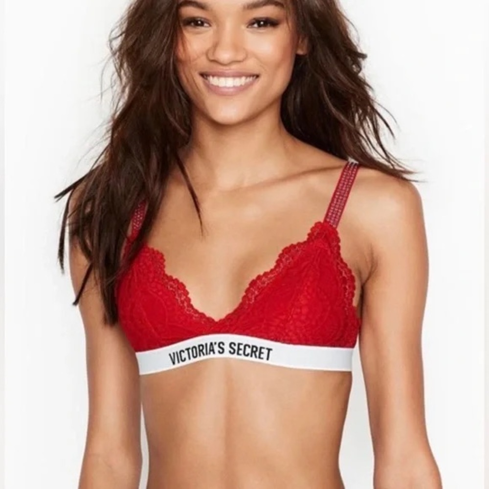 NWT Victorias Secret shiny strap bralette size S